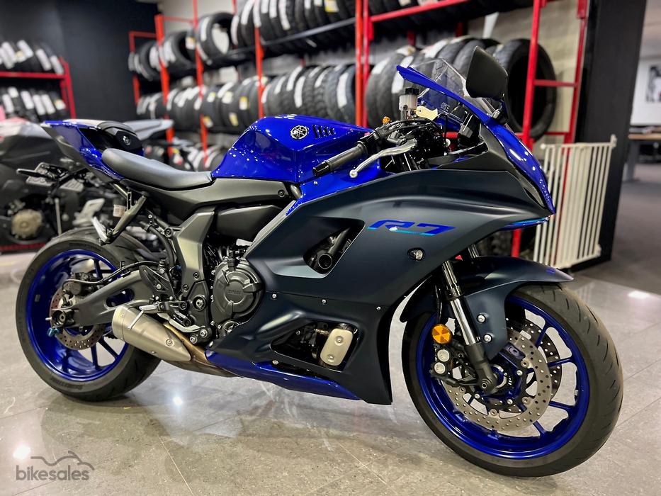 YAMAHA R7 LAMS