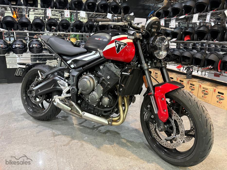 Triumph Trident Full Power