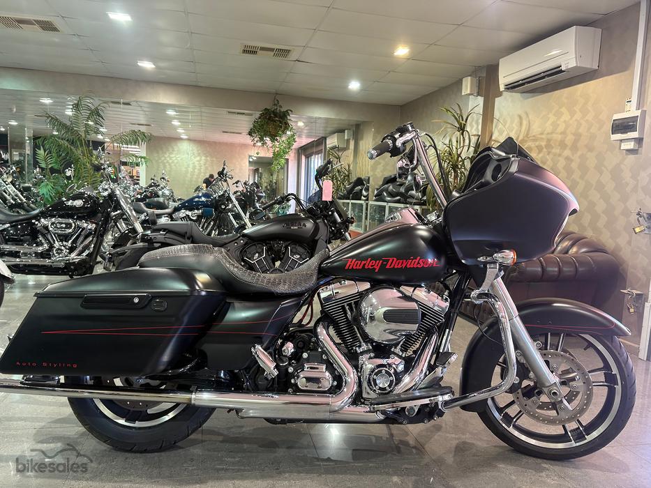 Harley Davidson Road Glide Custom 103