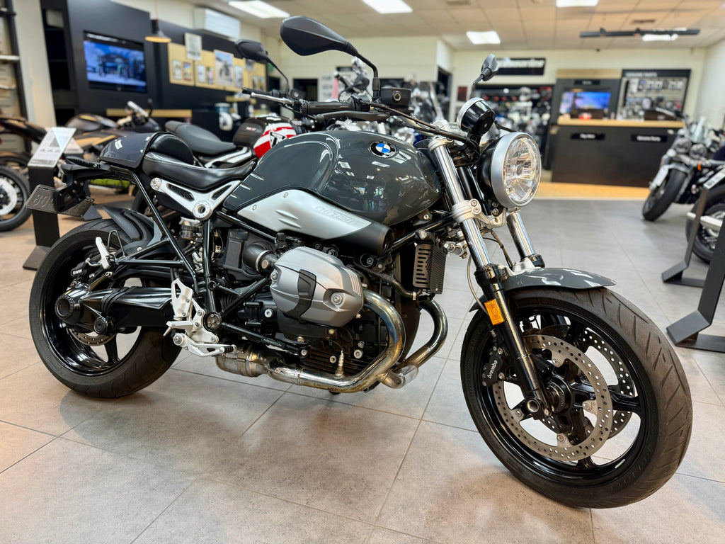 BMW R Nine T