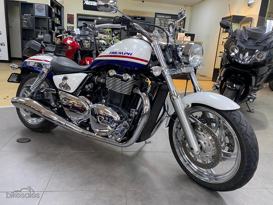 Triumph Thunderbird